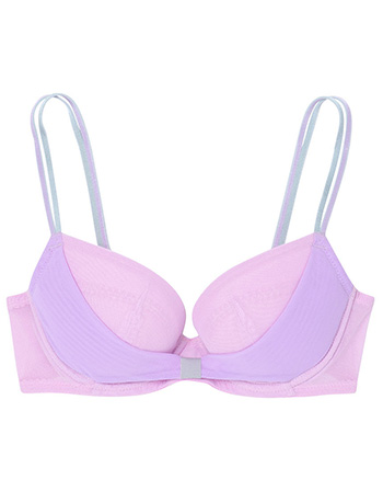 約80 の女性が満足 ブラでかなえるキレイな谷間の作り方 下着の知識 キレイの知恵袋 ワコール直営の公式下着通販サイト Wacoal Web Store