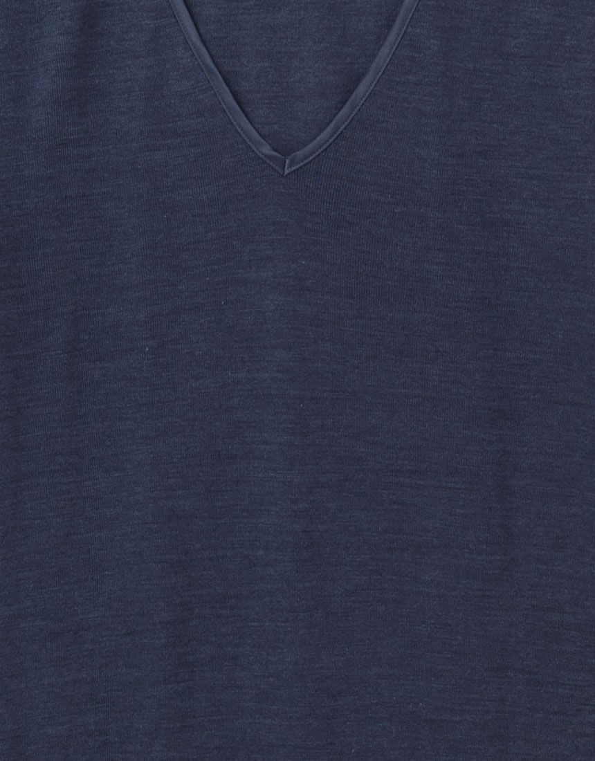 新品タグ付き 高級 ハンロ ウール シルク インナー トップス XS ネイビー 新品タグ付き 高級 ハンロ ウール シルク インナー トップス XS