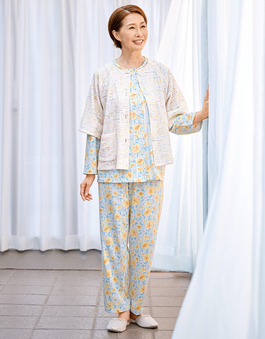 ワコール／らくラクパートナー かすり糸で編んだ肩かけ（六分袖