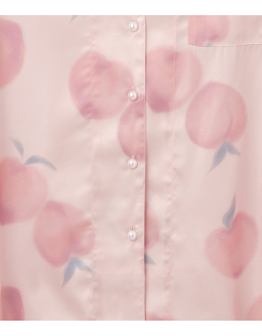 PEACH JOHN なめらかな肌ざわりのサテン仕立て！パールボタンやフリル 