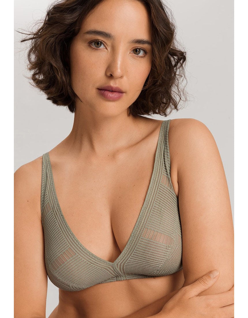 ハンロ 総レース ノンワイヤーブラ UIH544｜ワコール直営の公式下着