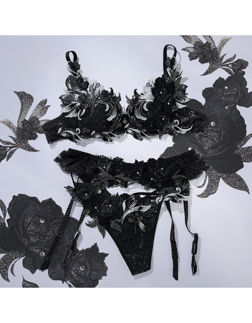 サルート 【限定発売商品】 Tバックショーツ PTK424｜ワコール