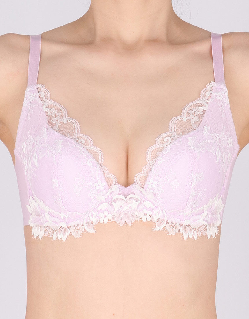 ⭐︎【新品】定価32,000円以上ワコール高級LINEトレフルC70 ワコール 【新色】脇すっきり、バストふんわり 3／4カップブラ