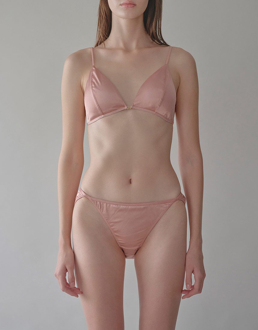 UNDERSON UNDERSON シャイニーサテンブラ ブラジャー BTZ107｜ワコール