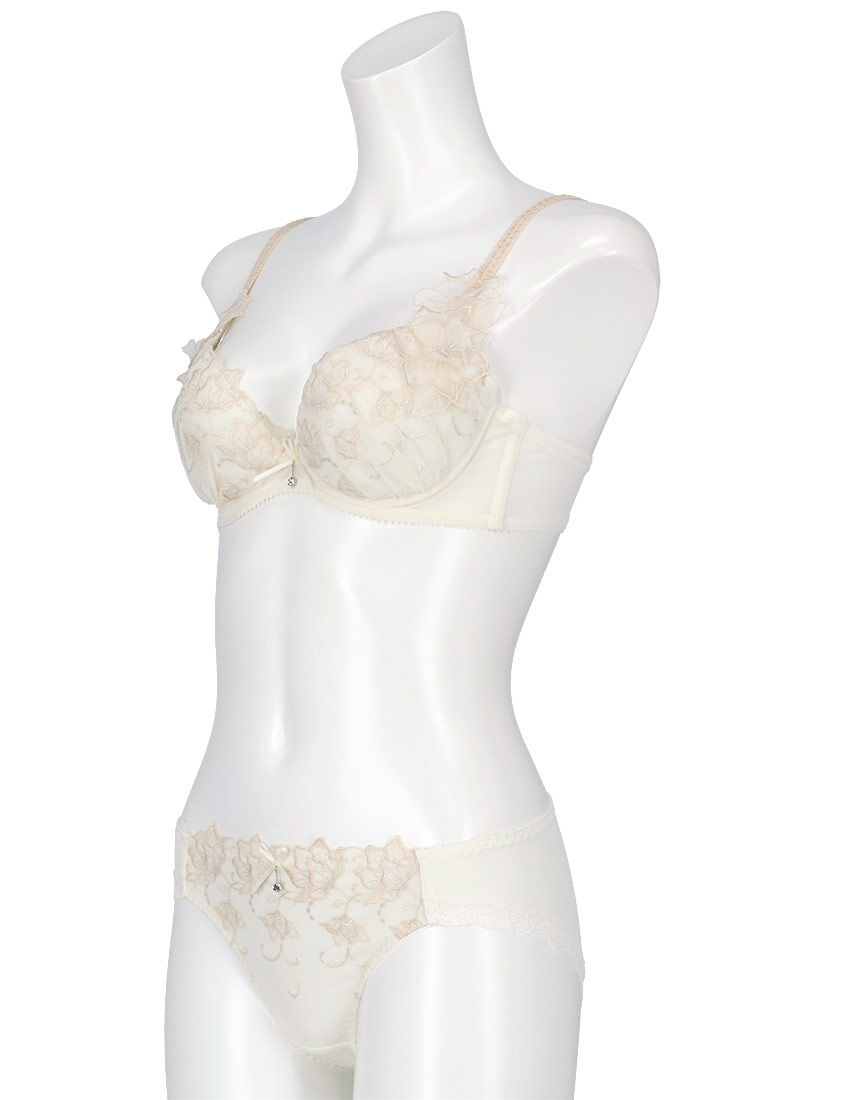 マチルダ　ガイア8枚+ノエル1枚 Lingè Noël ランジェノエル フラワーアップリケ ブラ＆ショーツセット