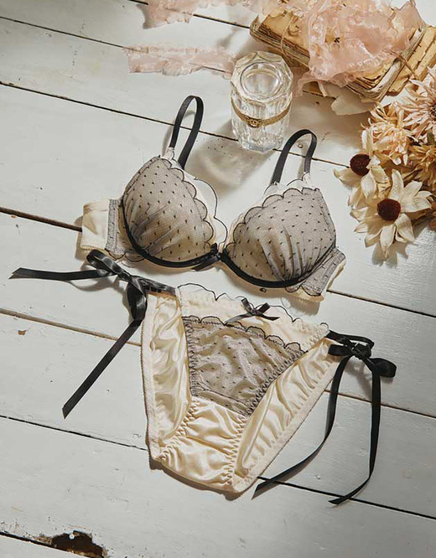 northerly (ノーザリー) シアードットチュール ブラ＆ショーツセット