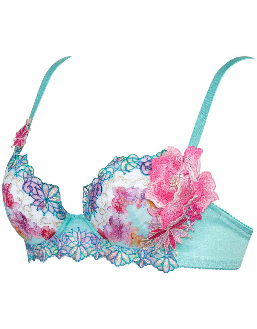 サルート B〜Iカップ：きれいな谷間をつくる 【プッシュアップタイプ