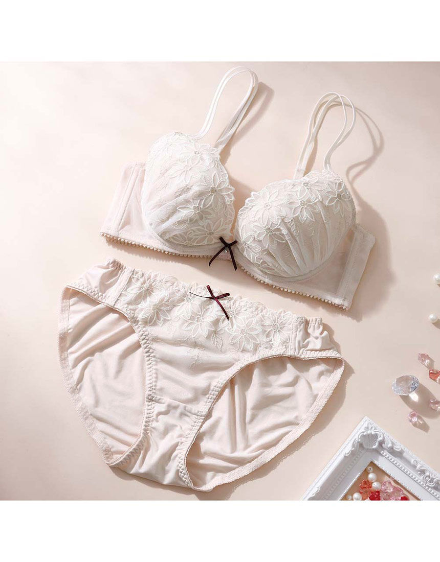 Lingè Noël ランジェノエル フランネルフラワー ブラ＆ショーツセット