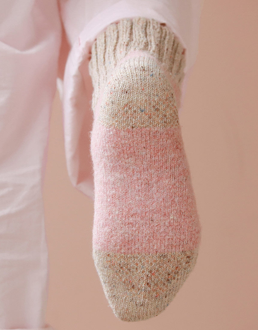 売り切れました。  新品 FOREVER21 ルームソックス 売り切れました。 新品 FOREVER21 ルームソックス 売り切れました