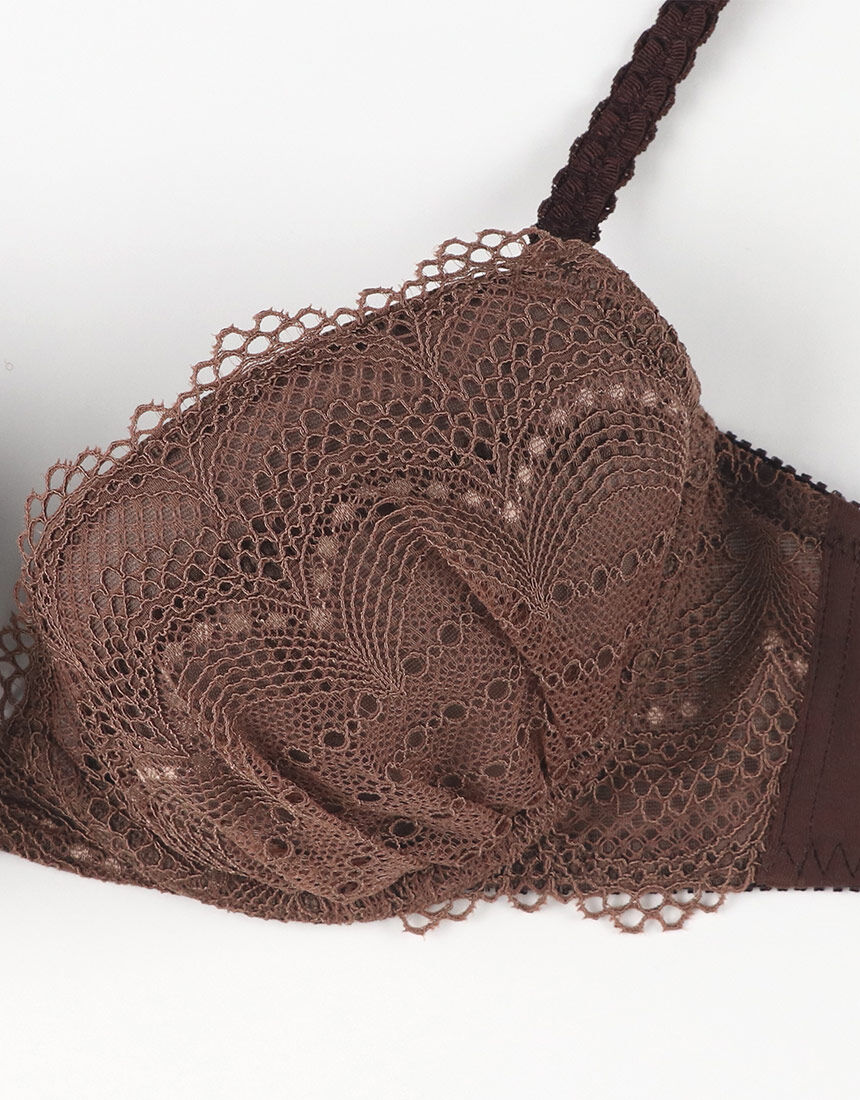 ウンナナクール 上品で繊細なラッセルレース it rains（イット