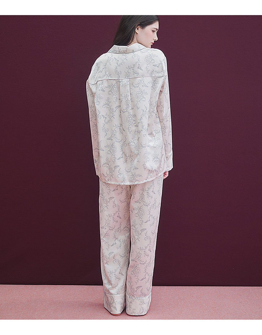 PEACH JOHN 【肌側起毛】素肌にふんわり、エレガントなサテンパジャマ