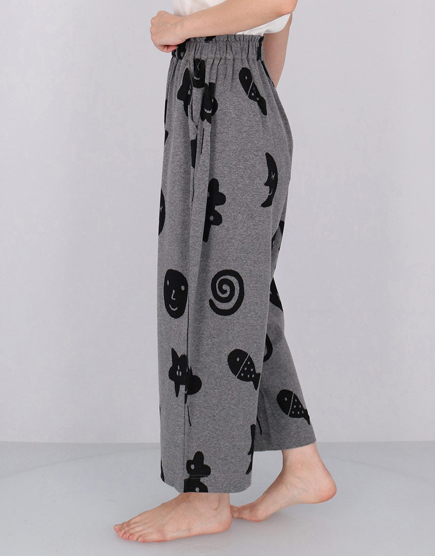 アツコマタノ 【綿100％】ジャカード素材 太陽や雲、星などの