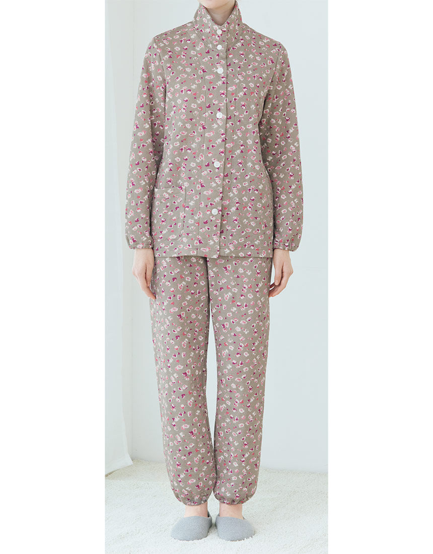 ニットキルトのツーウェイ襟パジャマ ニットキルトのツーウェイ襟パジャマ