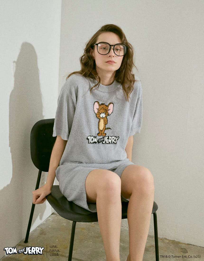 【かりん】プルオーバー&ロングパンツセットune nana cool かりん様専用】プルオーバー&ロングパンツセットune nana cool