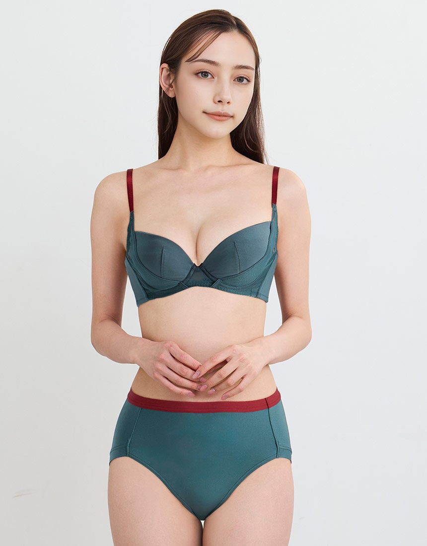 ワコール WEB限定【脇高】フィット感がここちよい ハグする