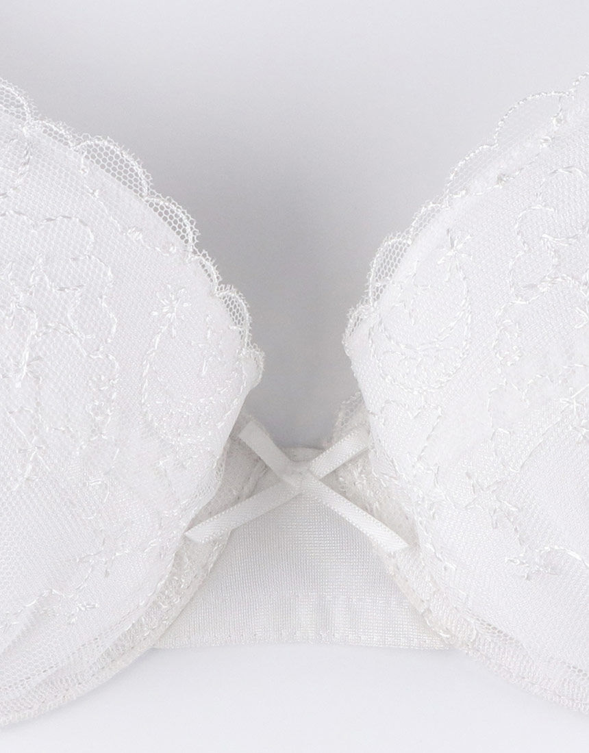 ウイング／ティーン 【中学生・高校生におすすめ】成長期の胸に合わせ