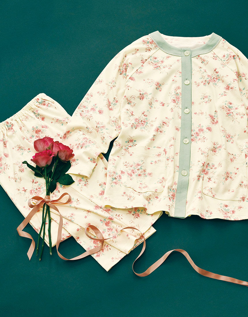 美品タグ付き　Wacoal　ワコール　パジャマ　スリーピングウェア　花柄 ワコール_リラックス＆スリープ 【綿100％】腕が動かしやすい