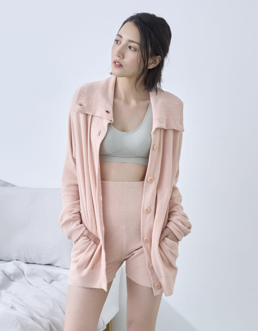 限定値下げ　Audire アウディーレ　ミリーニットカーディガン　ピンクベージュ YOJOY ぽかふわあったかルームアイテム 襟付きカーディガン