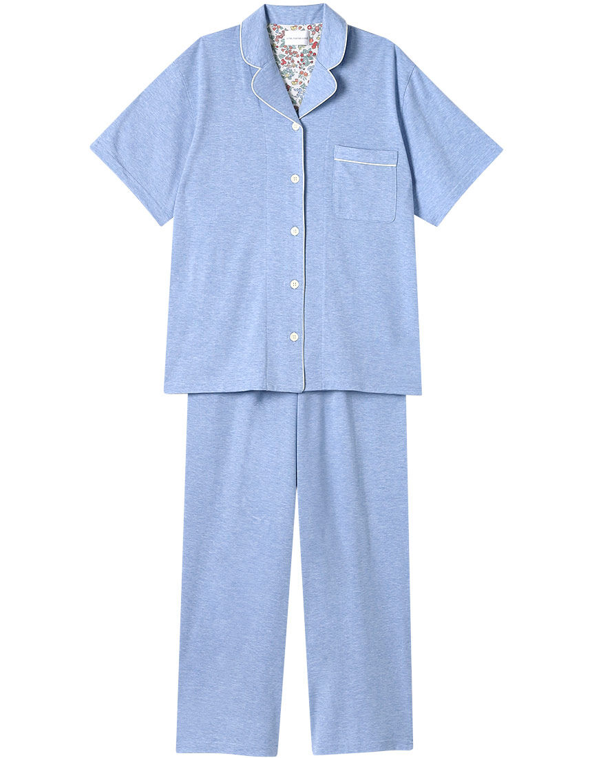 【綿混】肌ざわりなめらかパジャマ　ＭＡＤＥ　ＷＩＴＨ　ＬＩＢＥＲＴＹ　ＦＡＢＲＩＣ パジャマ