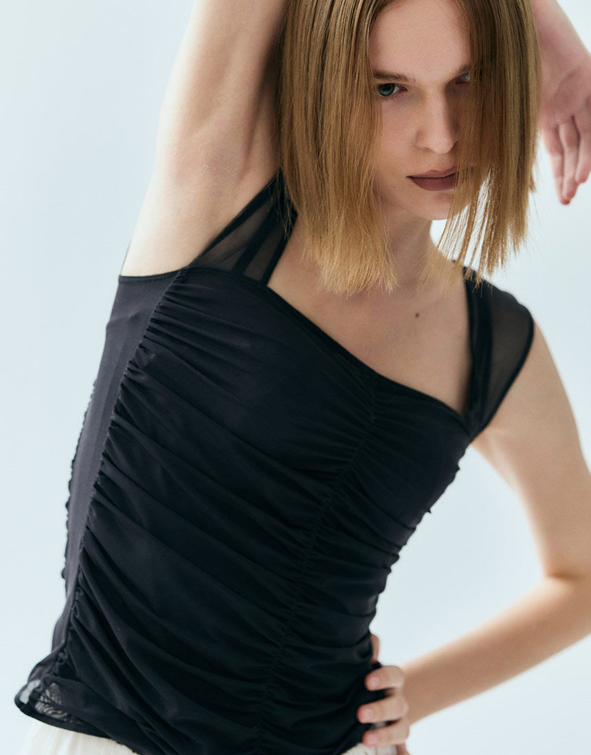 2025美品★定価2.4ワコール スタニングルアＮＵＥヌアーカップ付きインナー黒 NUE 2025 Autumn Winter Collection