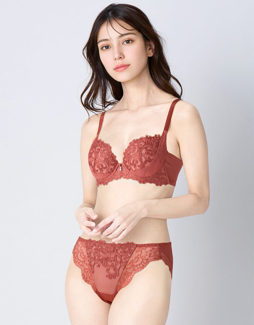 werthyブラトップ ウイング／レシアージュ ブラ（PB8000）ペア ショーツ PF8000