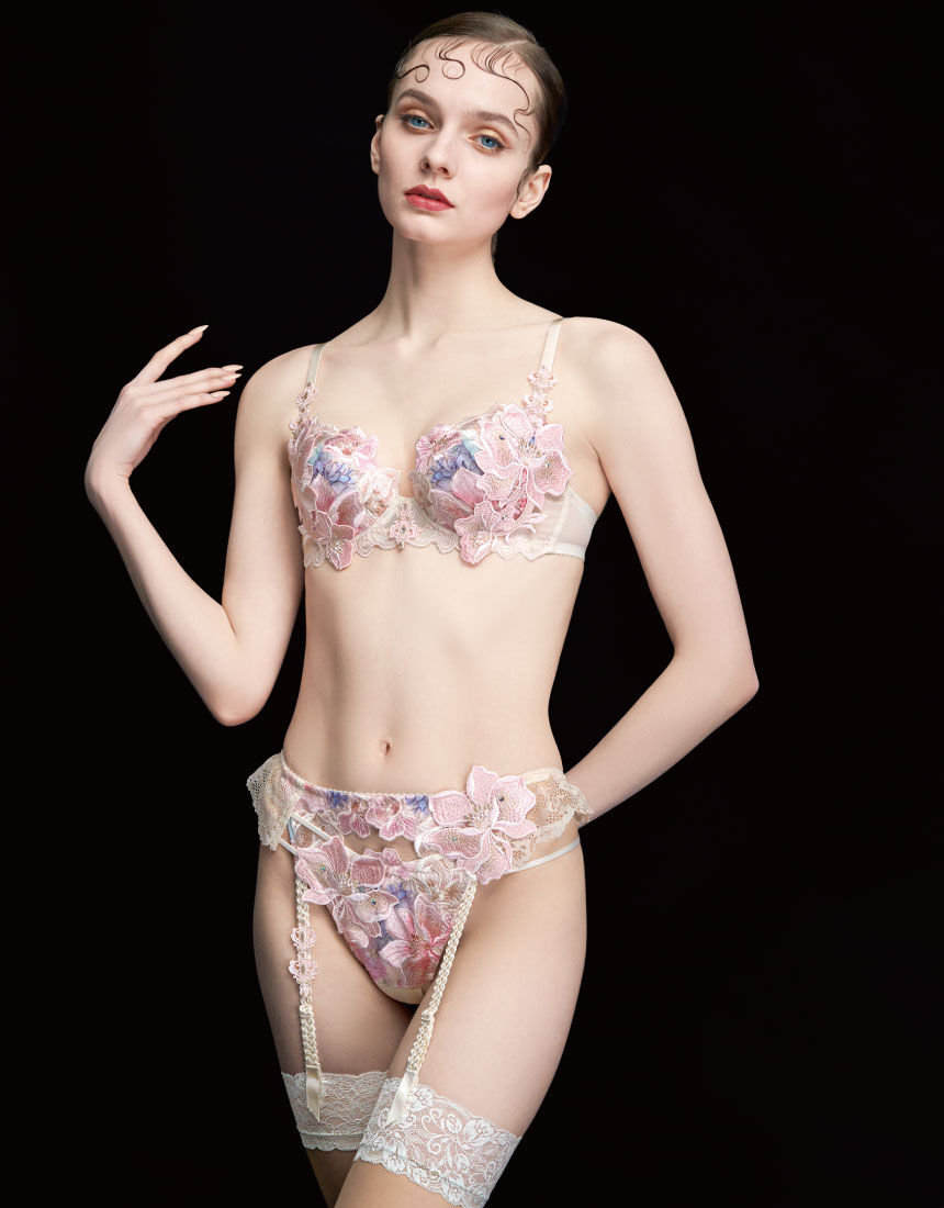 サルート 【定番】 ガーターストッキング ZTJ400｜ワコール直営の公式