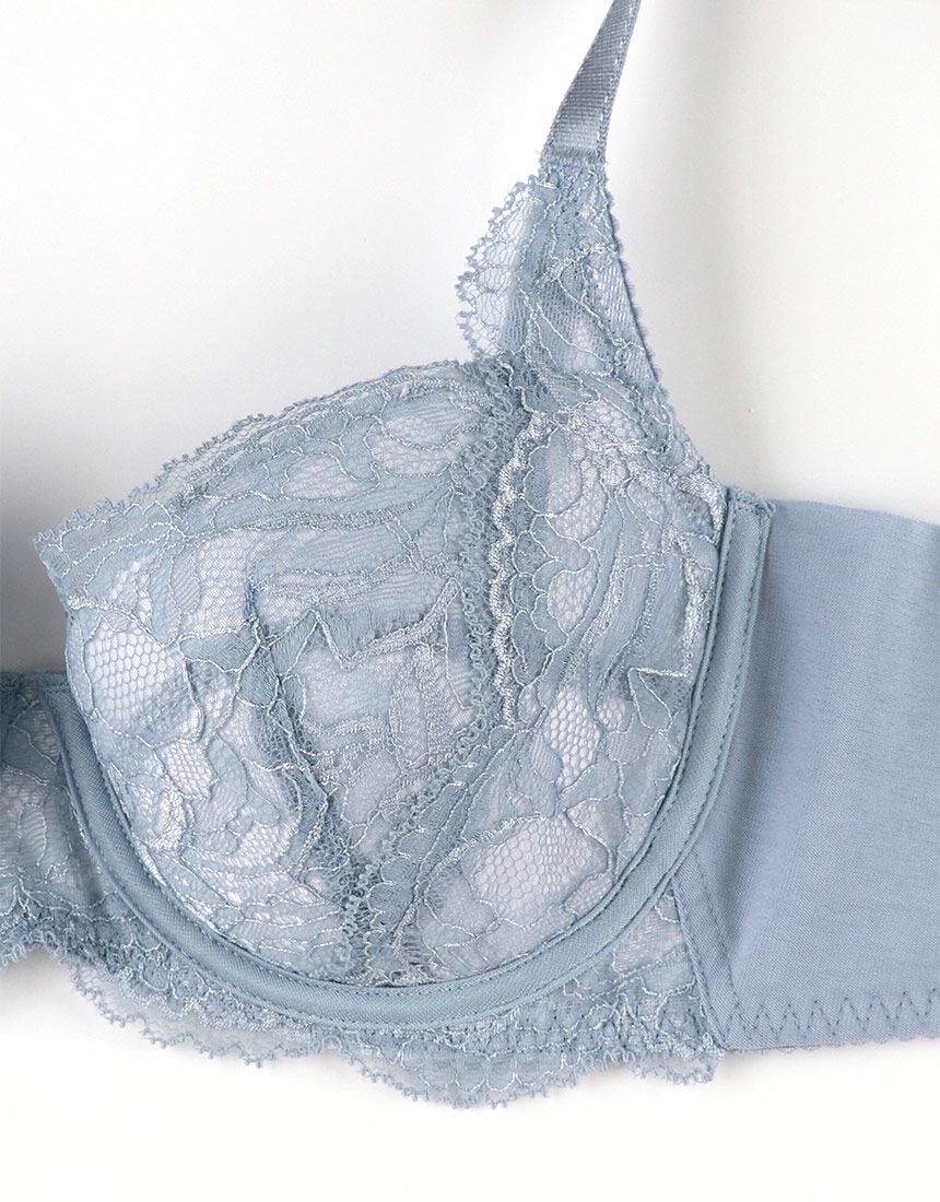 ワコール 【脇＆背中すっきり】脇高設計でハミ肉が目立ちにくい 4／5