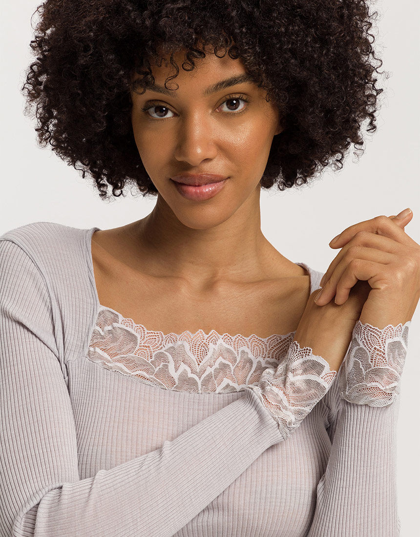 最終値下げ　OMMO WIDE TAPE SHORT BOLERO 最終値下げ OMMO WIDE TAPE SHORT BOLERO OMMO WIDE TAPE SHORT BOLERO