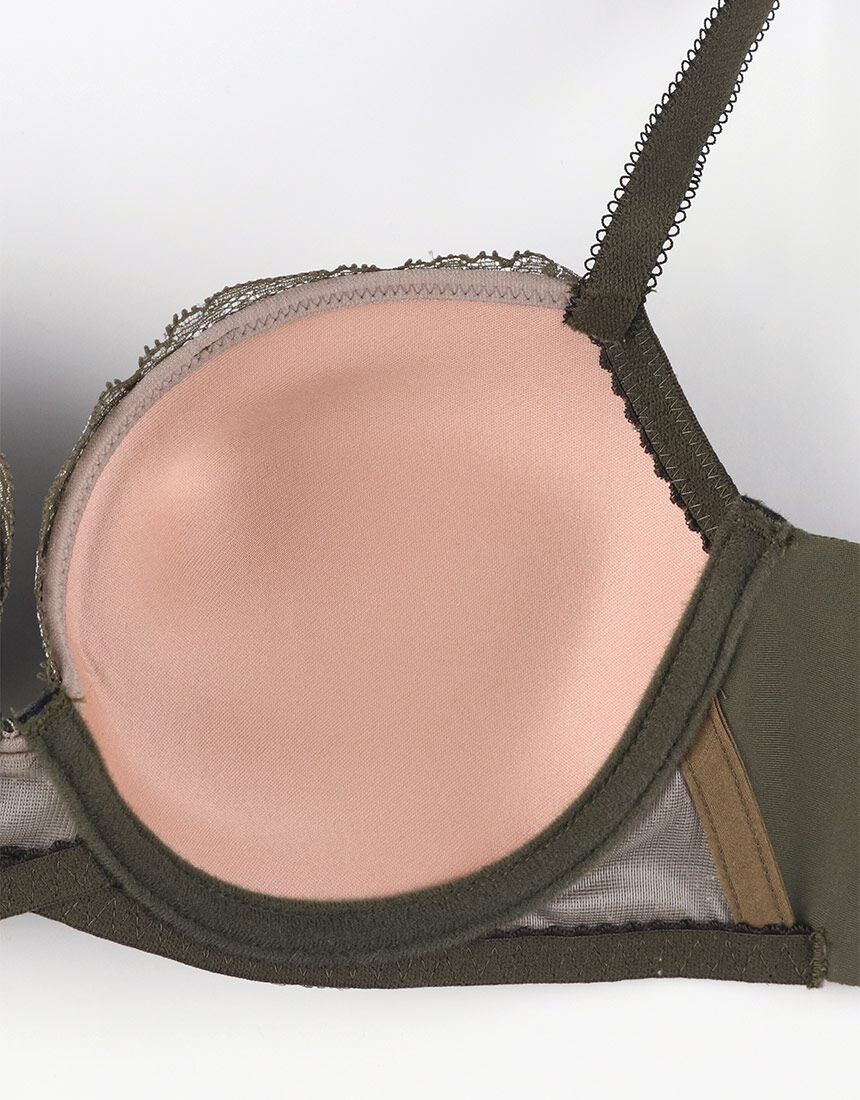 ウンナナクール 【ほわピタカップがバストに密着＆まるむね