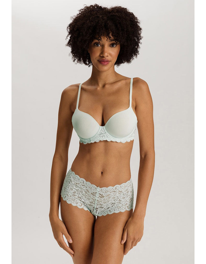 ハンロ カップ部分はアウターにひびきにくい ブラジャー UIH034