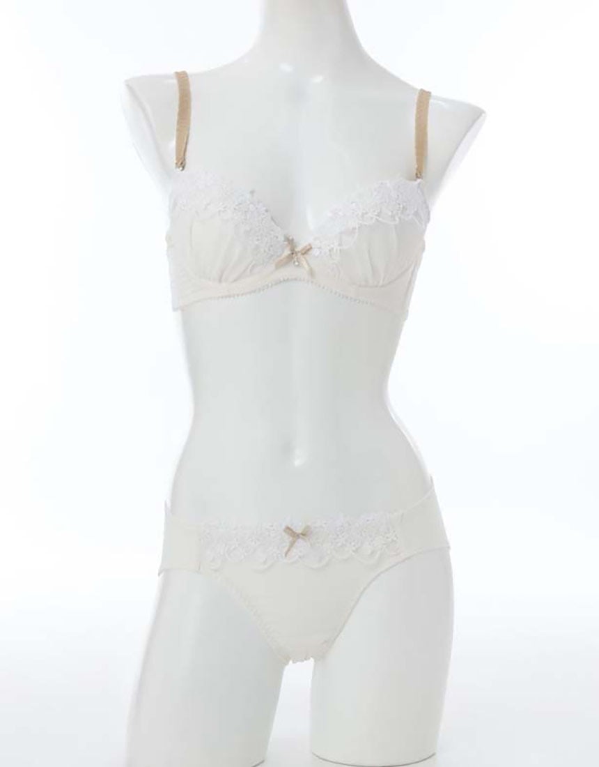 早い者勝ち❗️aubade ホワイトレースブラジャーショーツセット 早い者勝ち❗️aubade ホワイトレースブラジャーショーツセット