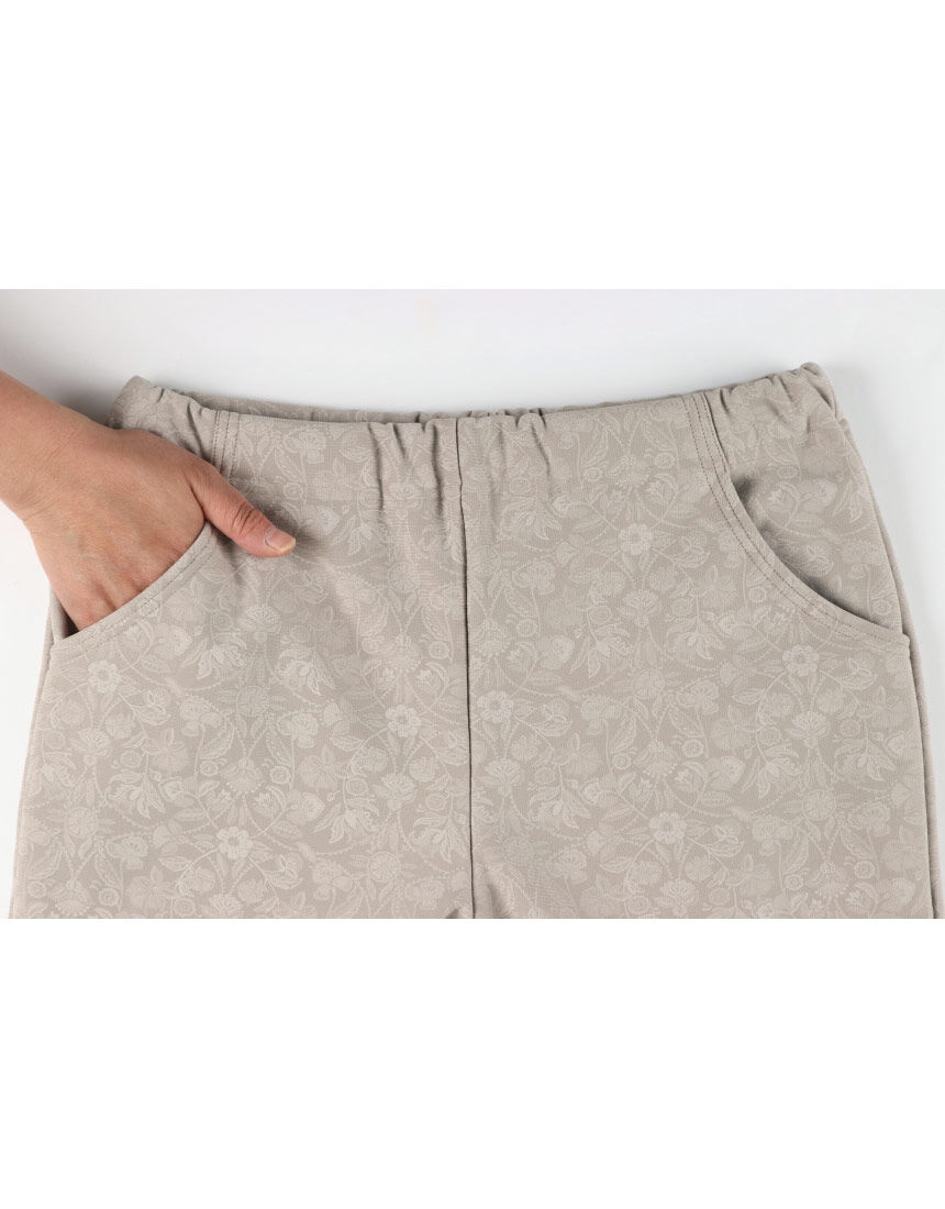 アジャスタブルパンツ　L 新品未使用品 マルチファンクションやみつきストレッチパンツ（WEB限定サイズ）