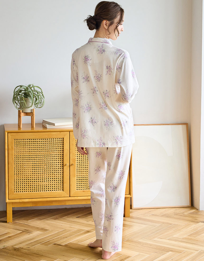 ワコール_リラックス＆スリープ 【綿100％】光沢感あり、しなやかな