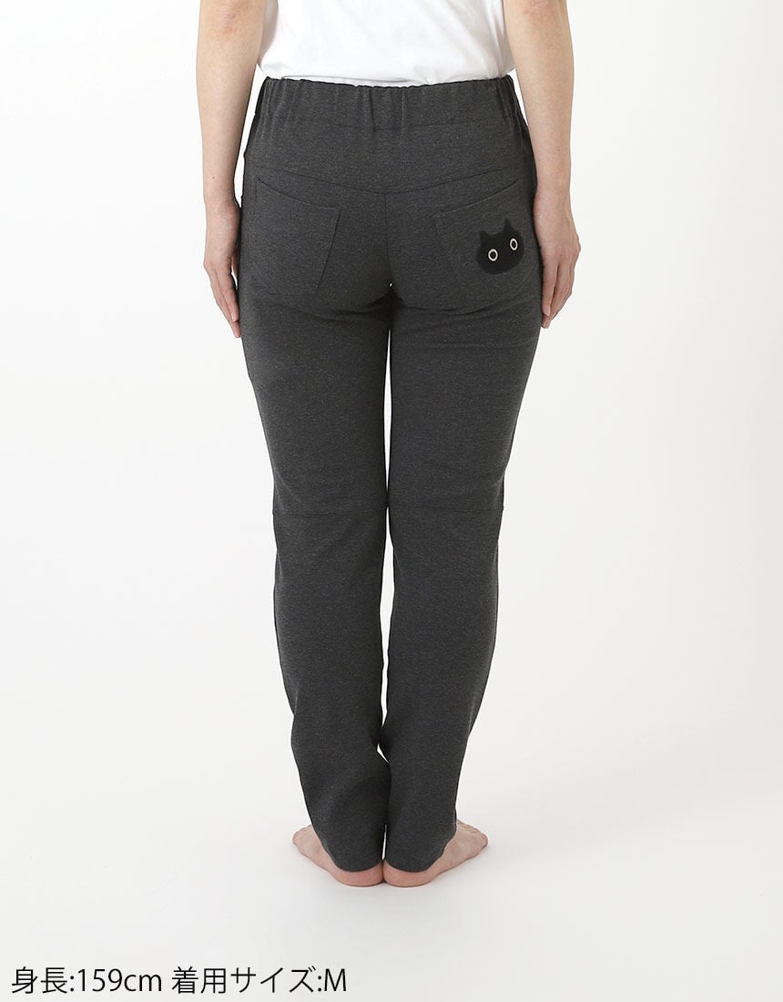 アツコマタノ 【綿混】後ろポケットの黒猫アップリケがポイント！動き