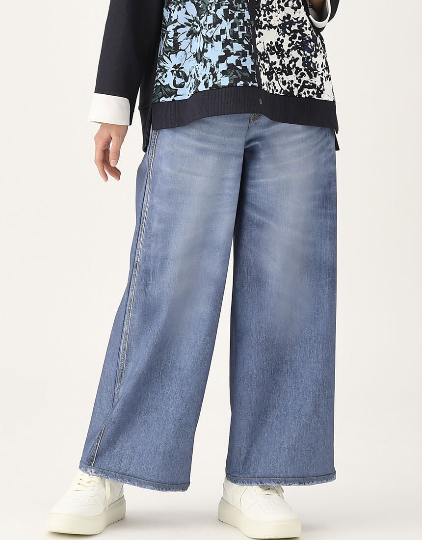 ワコール_カルソン 〈まるでデニム〉ぐ〜んと伸びてラクなのに、見た目