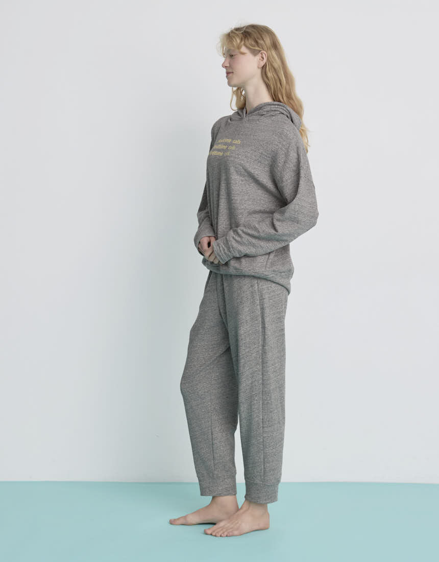 ウンナナクール 【綿混】あくびのお嬢さんの裏毛フーディー パジャマ