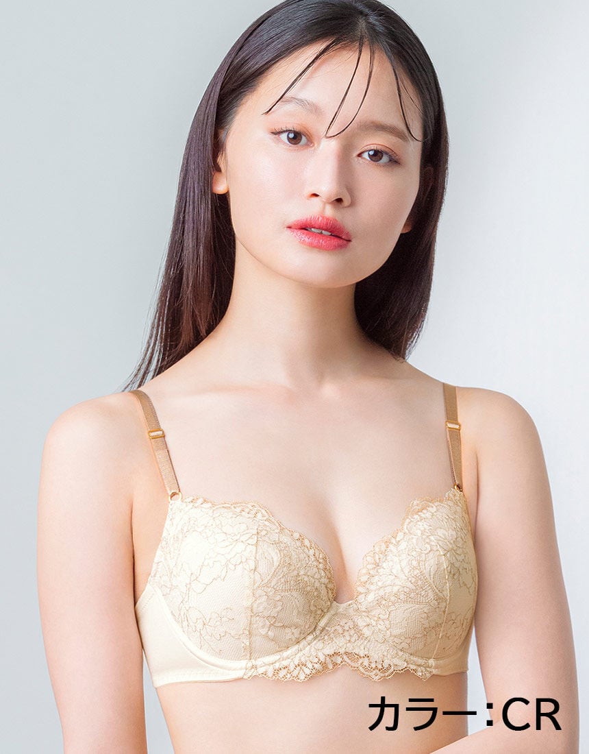 ウイング 新色【AA〜Fカップ】ふっくらまるい自然な谷間をメイク