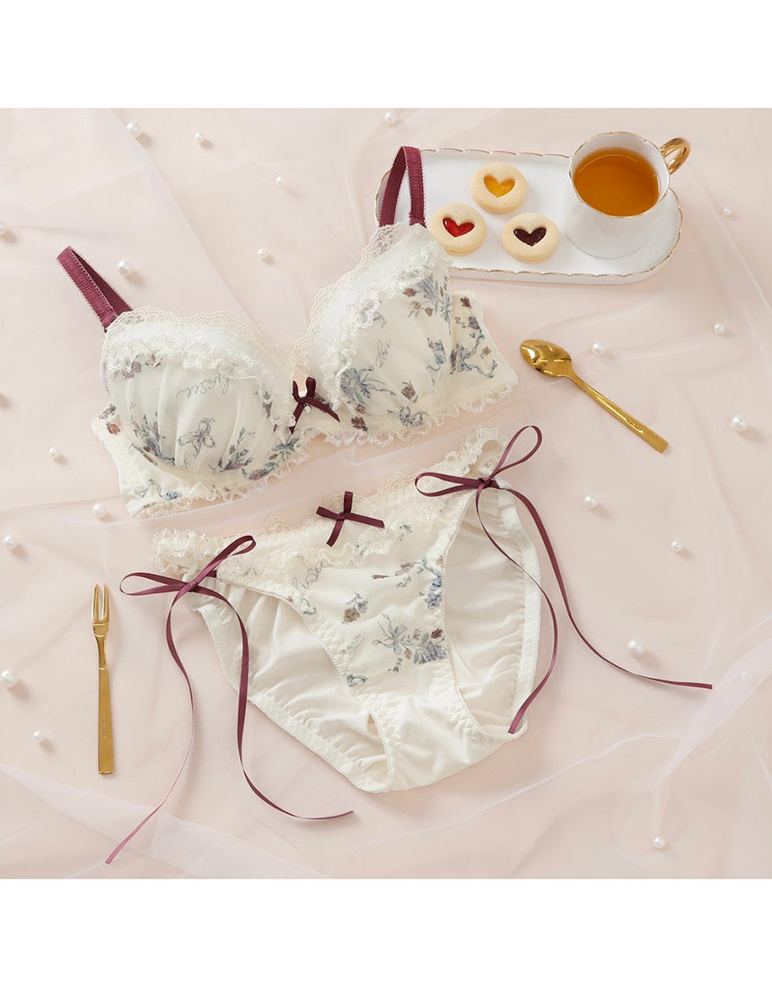 【❤ジルさま専用】ランジェリー3枚セット Lingè Noël ランジェノエル クラシカルガーリー ブラ＆ショーツセット