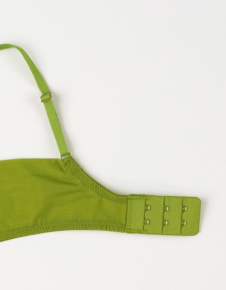 BJPです　4本の値段です Yue 前中心の圧迫が少ない、前側の高さのないL字ワイヤーを使用