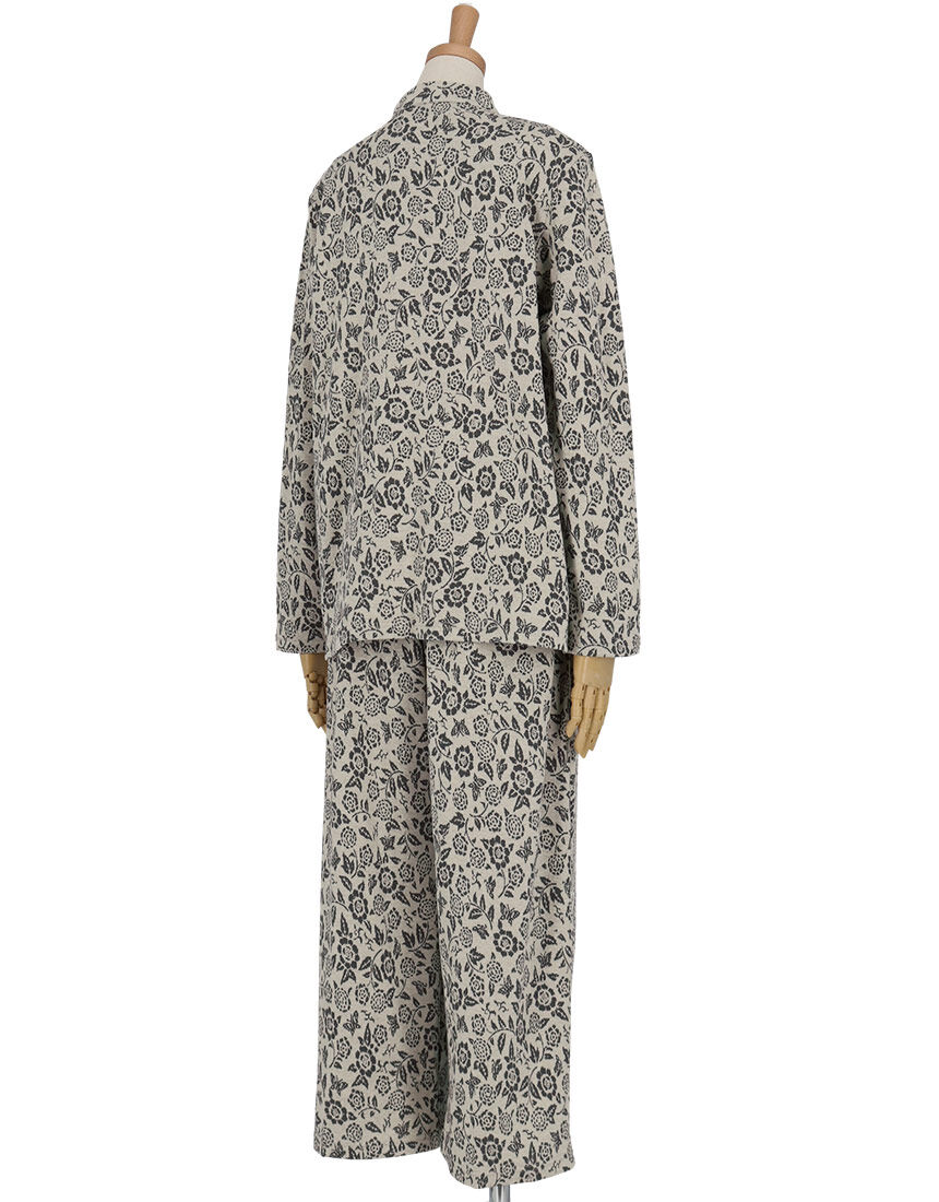 アツコマタノ 【綿100％】秋におすすめ 黒猫のアップリケがデザイン