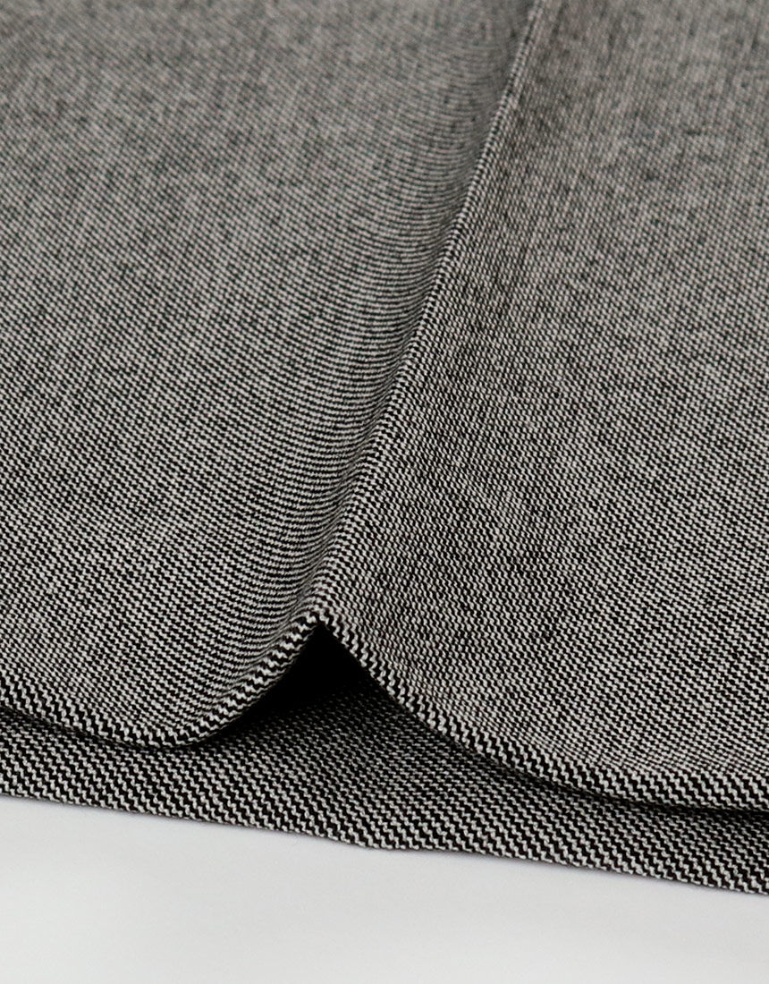 ワコール_カルソン 動きやすいストレッチ素材 美しいヒップシルエット