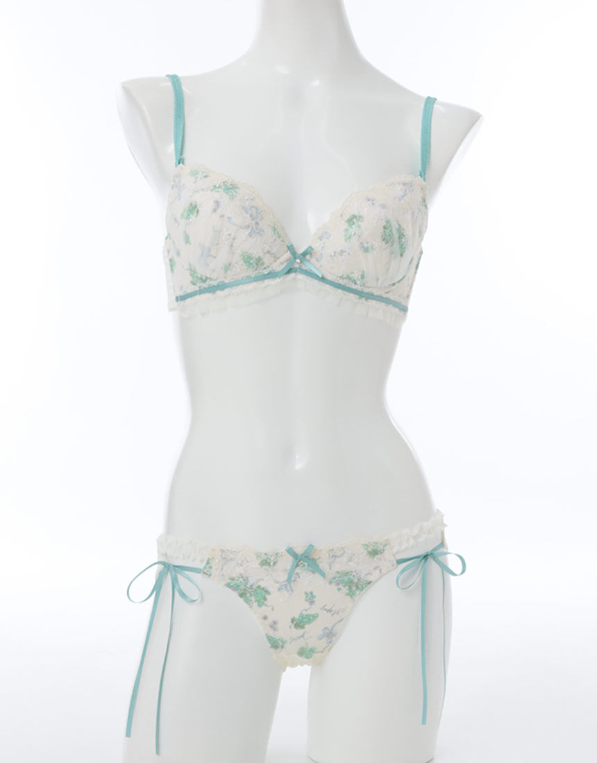 希少♡ブランシュロリータ　ピアノ　2015年　（郵便速達）お値下げ Lingè Noël ランジェノエル レザンリュバン ブラ＆ショーツセット