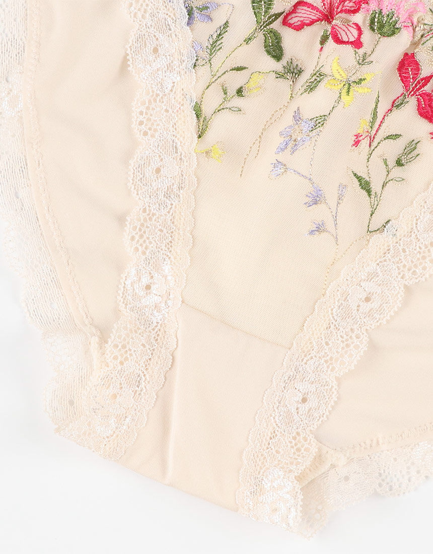 Lingè Noël ランジェノエル 美胸脇高 シュッとRich型 ブラ