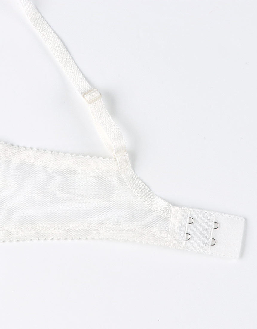 ワコール 【ぷっくりバストとほっそりシルエット】ボリューマライズ