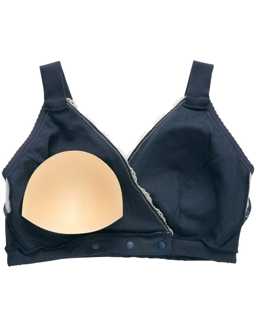 ウイング／マタニティ カップをめくるだけで授乳がかんたん
