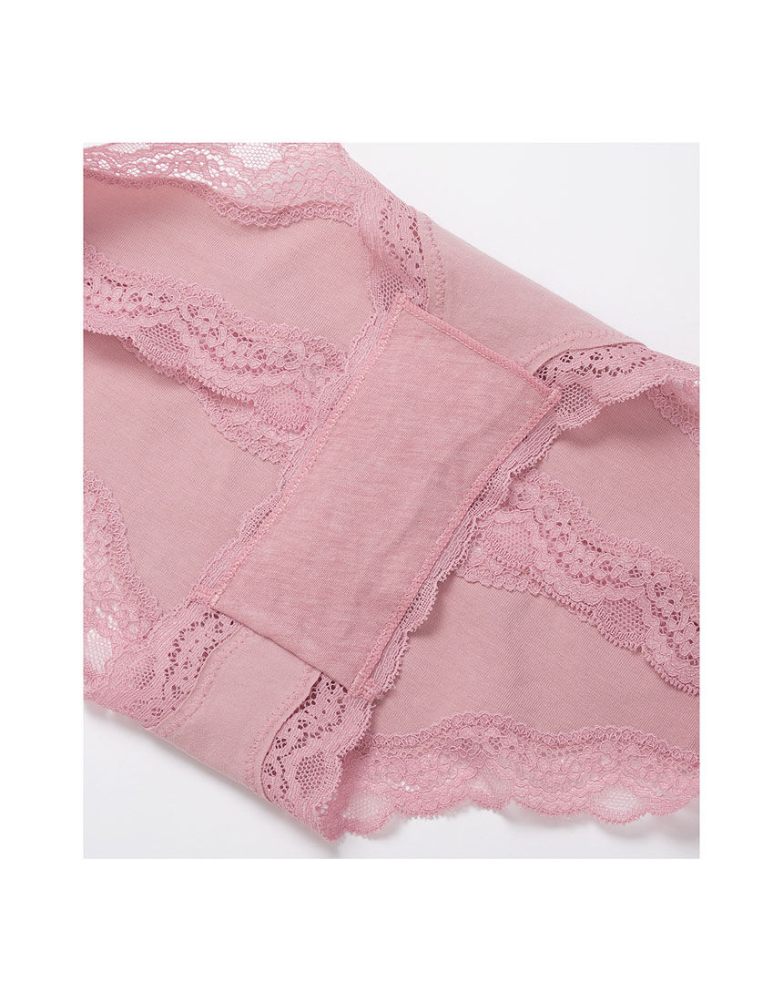 PEACH JOHN 【タイトなボトムにもラインが響きにくく、ヒップの丸みが