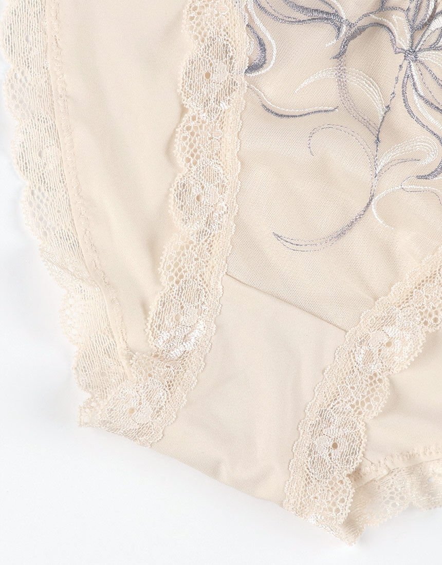 Lingè Noël ランジェノエル 美胸脇高 グラマーサイズ ブラ＆ショーツ