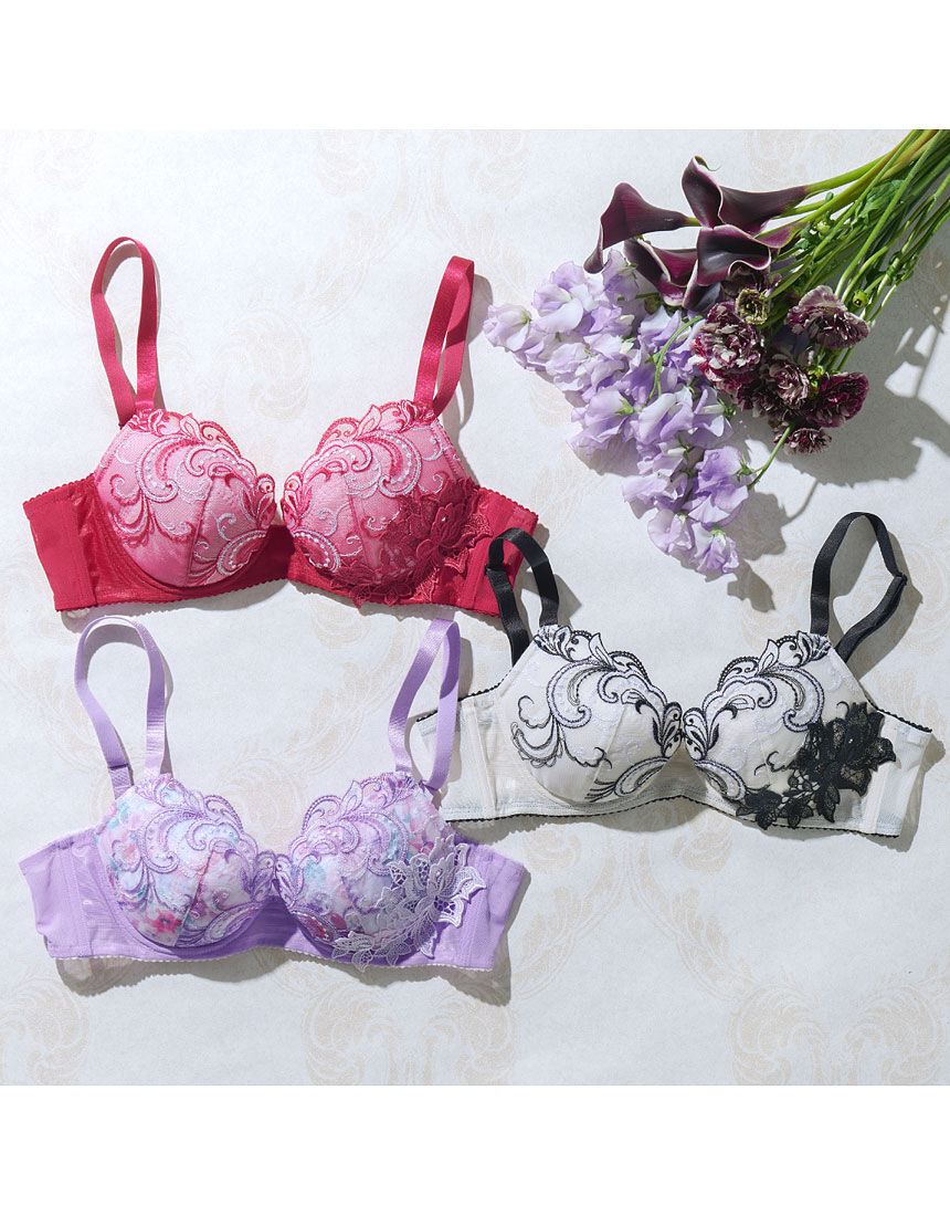 サルート しっかり盛れる×脇高ですっきり【Real Up Bra サルート しっかり盛れる×脇高ですっきり【Real Up Bra