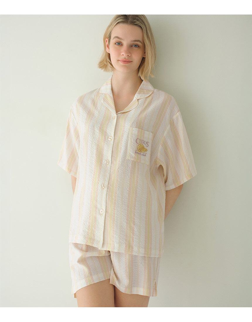 新品タグ付き  ワコール  パジャマ ルームウェア   ソファー グリーン  M 新品タグ付き ワコール パジャマ ルームウェア ソファー グリーン M