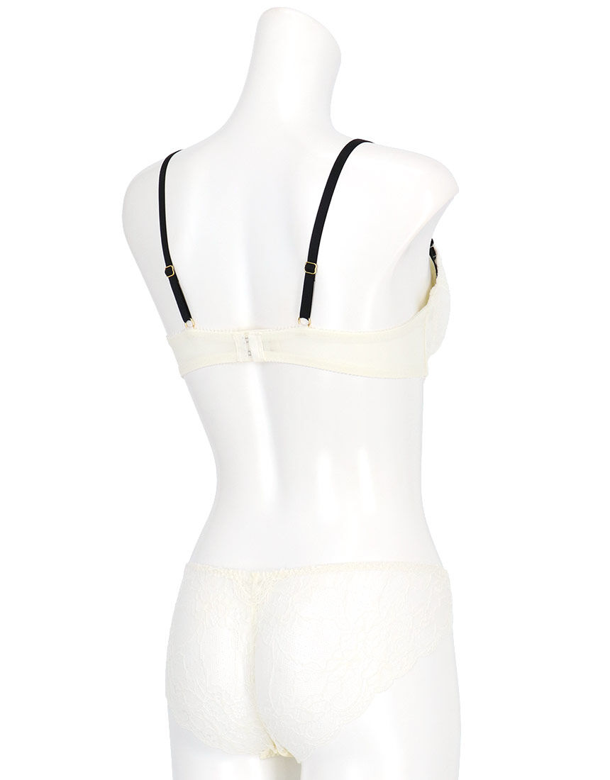 Lingè Noël ランジェノエル スモーキーレースアップ ブラ＆ショーツ